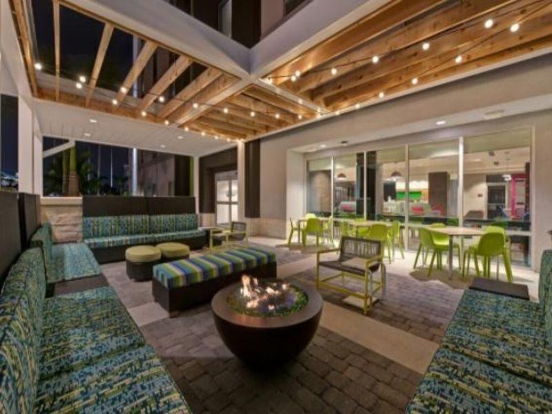 Home2 Suites By Hilton West Palm Beach Airport Cloud Lake Extérieur photo