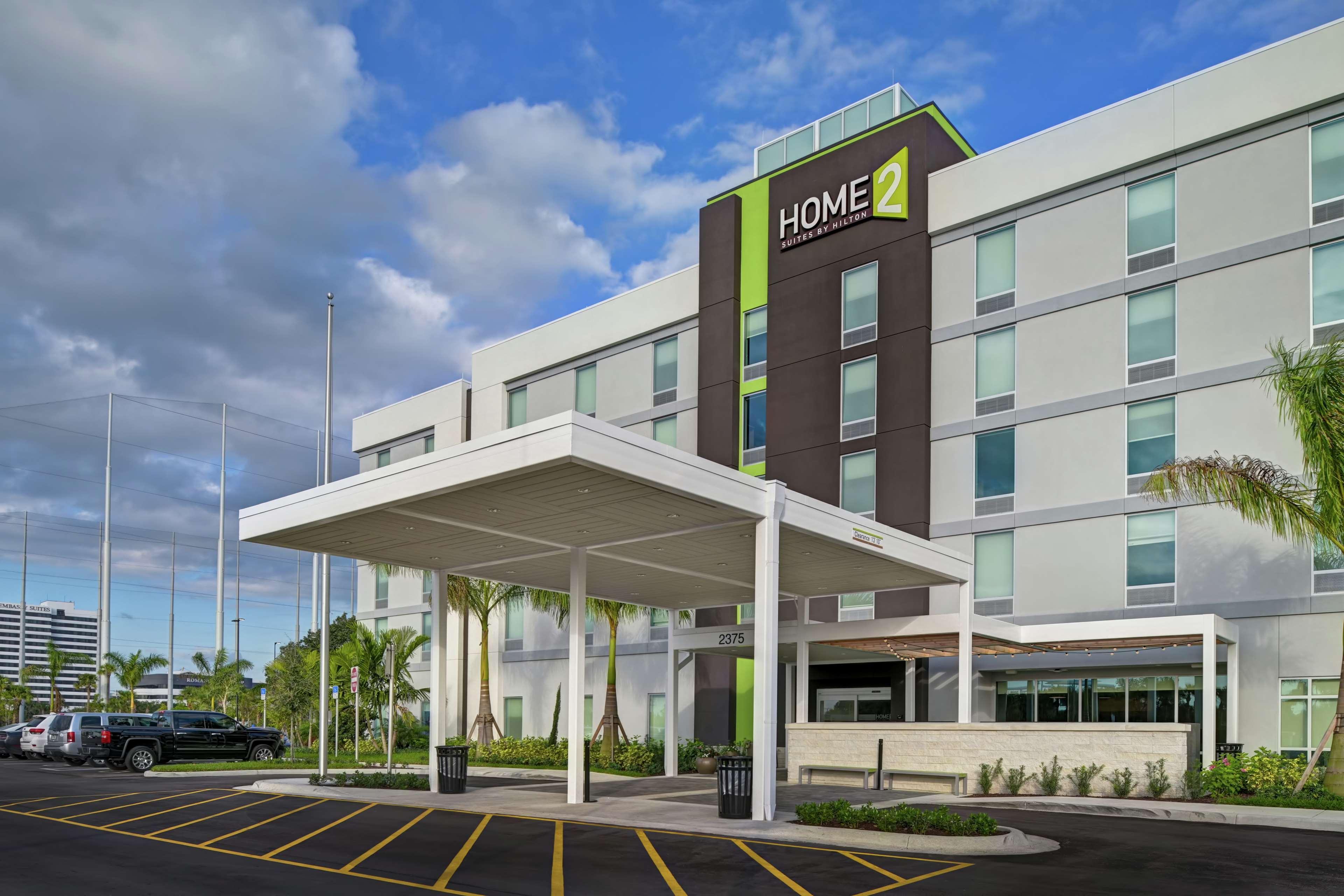 Home2 Suites By Hilton West Palm Beach Airport Cloud Lake Extérieur photo